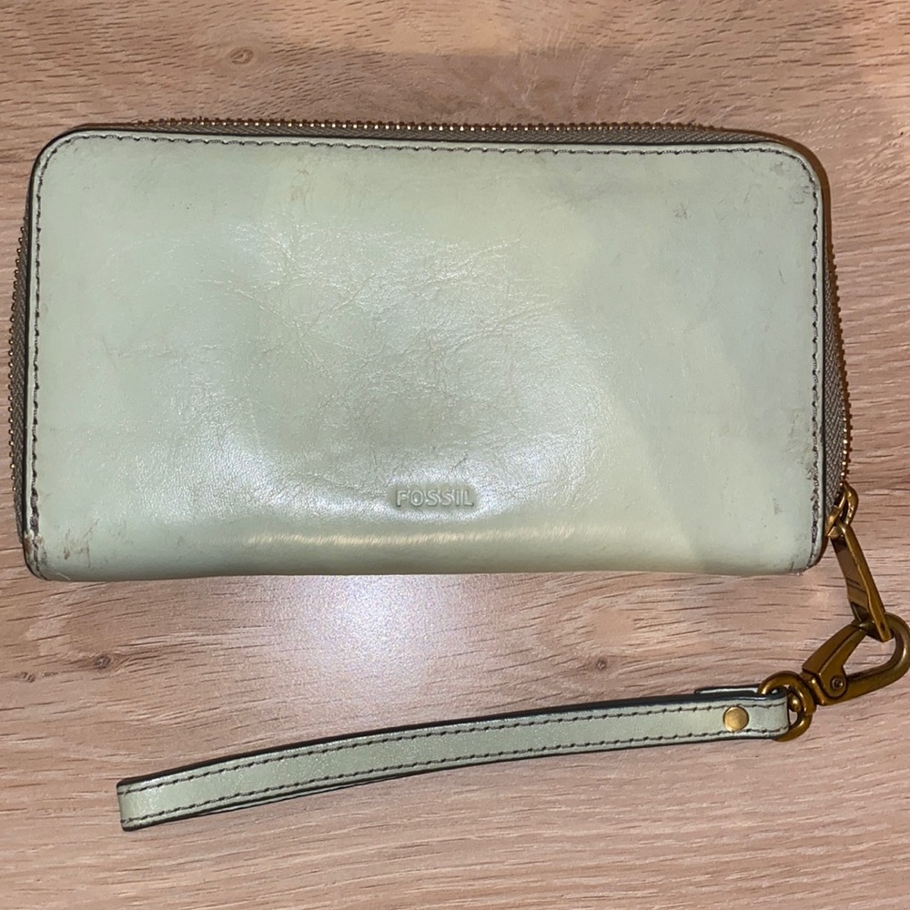 Fossil wallet